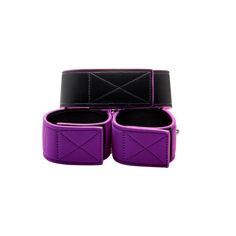 Reversible Collar and Wrist Cuffs